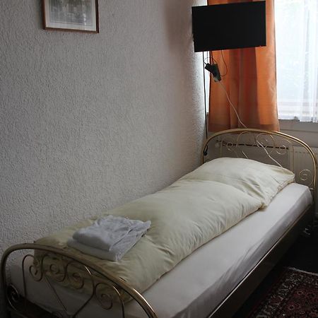 Airport-Hotel Zum Taubengrund كلسترباخ المظهر الخارجي الصورة