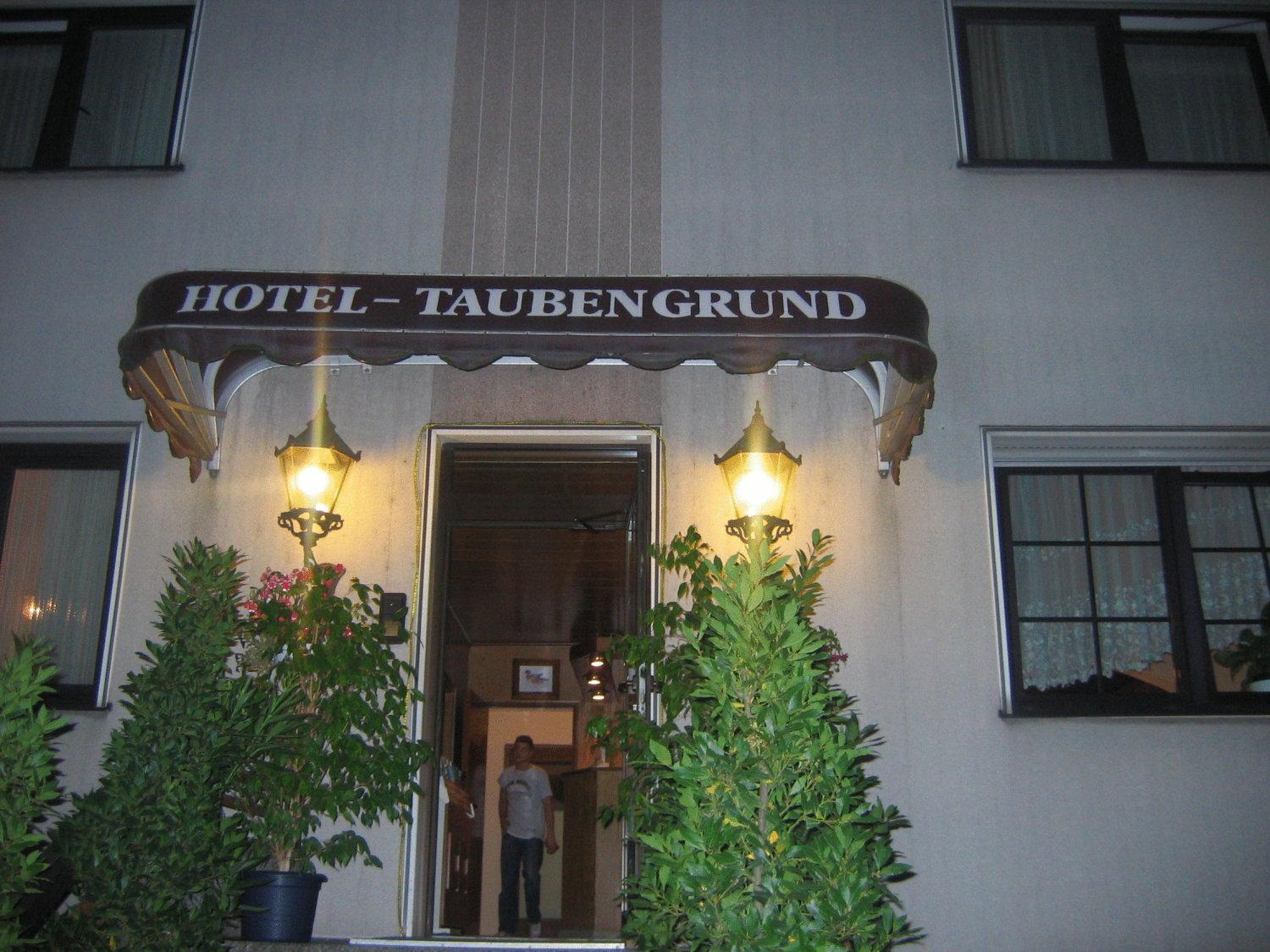 Airport-Hotel Zum Taubengrund كلسترباخ المظهر الخارجي الصورة