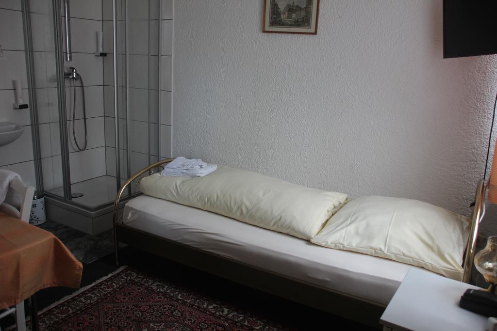 Airport-Hotel Zum Taubengrund كلسترباخ المظهر الخارجي الصورة